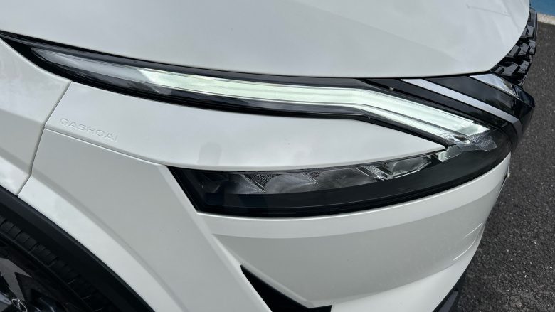 Nissan Qashqai 1.3 DiG-T MH 158 N-Connecta 5dr Xtronic Petrol Hatchback